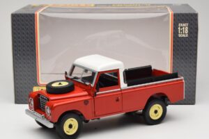 Land Rover Series I 109 Pickup Červený Eagle Collectibles 1:18 440500 Kov – obrázok 8 z 8