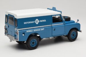 Land Rover Series III 109 Soft Top Motorway Patrol Modrý Eagles Race 1:18 4403 Kov – obrázok 3 z 8