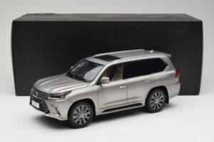 Lexus LX570 Sonic Titánový Kyosho 1:18 08955T Kov – obrázok 8 z 8