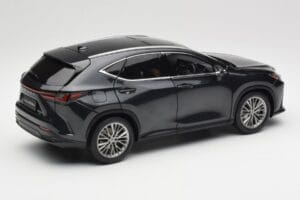 Lexus NX450h+ AZ20 Čierny Kyosho 1:18 08968GBK Živica – obrázok 3 z 8