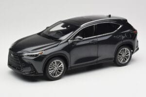 Lexus NX450h+ AZ20 Čierny Kyosho 1:18 08968GBK Živica