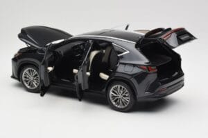 Lexus NX450h+ AZ20 Čierny Kyosho 1:18 08968GBK Živica – obrázok 5 z 8