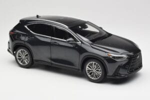 Lexus NX450h+ AZ20 Čierny Kyosho 1:18 08968GBK Živica – obrázok 6 z 8