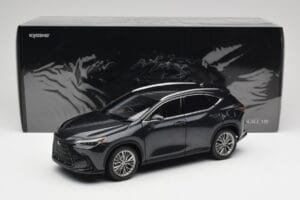 Lexus NX450h+ AZ20 Čierny Kyosho 1:18 08968GBK Živica – obrázok 8 z 8