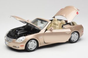Lexus SC430 Béžový Maisto 1:18 31629 Kov – obrázok 2 z 8