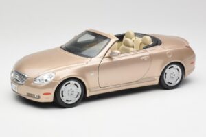 Lexus SC430 Béžový Maisto 1:18 31629 Kov