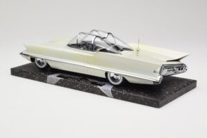 Lincoln Futura Concept Biely Minichamps 1:18 107082030 Kov – obrázok 5 z 6