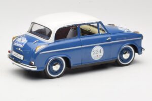 Lloyd Alexander TS #234 Modrý Revell 1:18 08463 Kov – obrázok 3 z 8