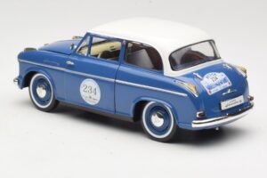 Lloyd Alexander TS #234 Modrý Revell 1:18 08463 Kov – obrázok 7 z 8