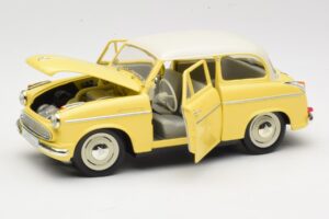 Lloyd Alexander TS Žltý Revell 1:18 08958 Kov – obrázok 2 z 8