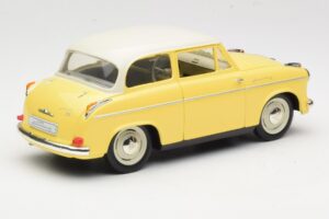 Lloyd Alexander TS Žltý Revell 1:18 08958 Kov – obrázok 3 z 8
