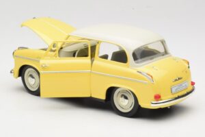 Lloyd Alexander TS Žltý Revell 1:18 08958 Kov – obrázok 5 z 8
