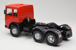 MAN 16304 F7 Červený Road Kings 1:18 RK180053 Kov – obrázok 7 z 8