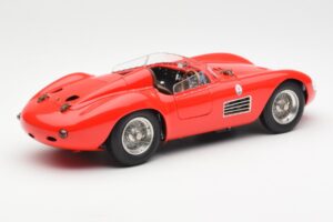 Maserati 300S Červený CMC 1:18 M-105 Kov – obrázok 2 z 6