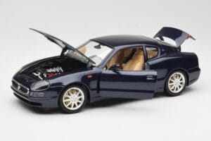 Maserati 3200 GT Čierny Bburago 1:18 3371 Kov – obrázok 2 z 8