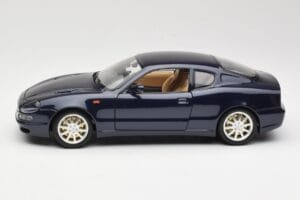 Maserati 3200 GT Čierny Bburago 1:18 3371 Kov – obrázok 4 z 8