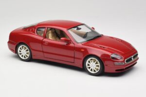 Maserati 3200 GT Tmavo Červený Bburago 1:18 3341-M2 Kov – obrázok 6 z 8