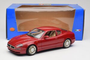 Maserati 3200 GT Tmavo Červený Bburago 1:18 3341-M2 Kov – obrázok 8 z 8