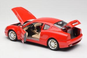 Maserati 3200 GT Červený Bburago 1:18 3341 Kov – obrázok 5 z 8