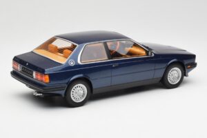 Maserati Biturbo Coupe Tmavomodrá Metalíza Minichamps 1:18 107123500 Kov – obrázok 2 z 6