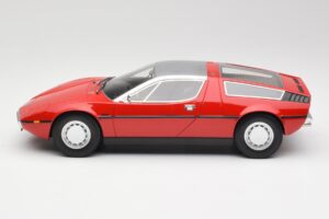 Maserati Bora Červený & Strieborný Minichamps 1:18 107123721 Živica – obrázok 3 z 6