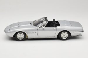 Maserati Ghibli Spyder Strieborný Minichamps 1:18 100122330 Kov – obrázok 4 z 7