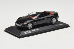 Maserati GranCabrio Čierny Metalický Minichamps 1:43 400123930 Kov – obrázok 2 z 5
