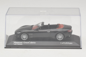 Maserati GranCabrio Čierny Metalický Minichamps 1:43 400123930 Kov – obrázok 4 z 5