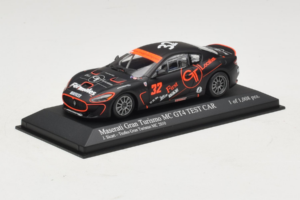 Maserati GranTurismo MC GT4 #32 J. Sicart Maserati MC 2010 Minichamps 1:43 400101232 Kov – obrázok 2 z 5