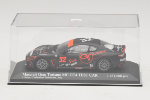 Maserati GranTurismo MC GT4 #32 J. Sicart Maserati MC 2010 Minichamps 1:43 400101232 Kov – obrázok 4 z 5
