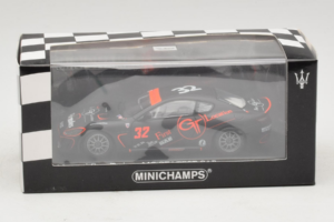 Maserati GranTurismo MC GT4 #32 J. Sicart Maserati MC 2010 Minichamps 1:43 400101232 Kov – obrázok 5 z 5