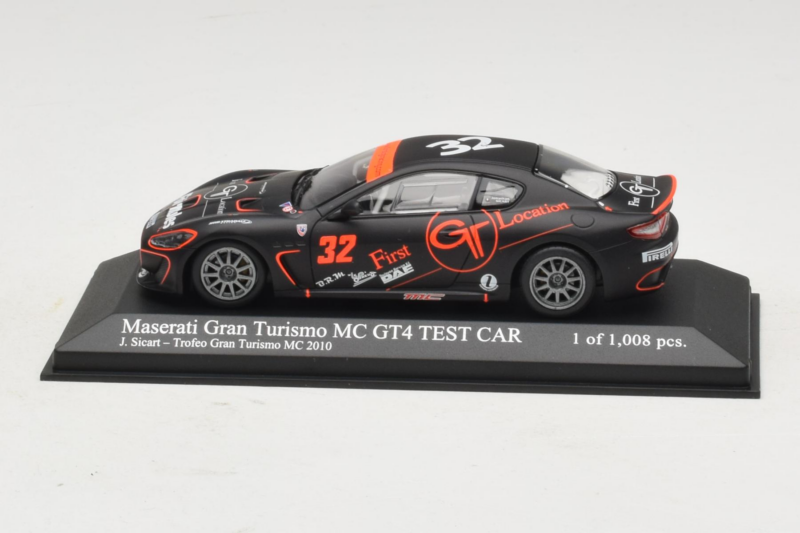 Maserati GranTurismo MC GT4 #32 J. Sicart Maserati MC 2010 Minichamps 1:43 400101232 Kov