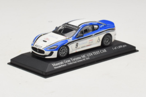 Maserati GranTurismo MC GT4 #9 Moncada / Petrini Maserati MC 2010 Minichamps 1:43 400101209 Kov – obrázok 2 z 5