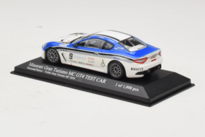 Maserati GranTurismo MC GT4 #9 Moncada / Petrini Maserati MC 2010 Minichamps 1:43 400101209 Kov – obrázok 3 z 5
