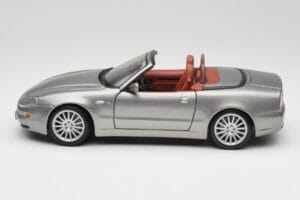 Maserati 4200 GT Spyder Šedý Bburago 1:18 18-12019 Kov – obrázok 4 z 8