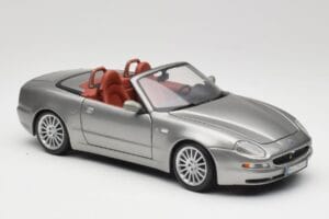 Maserati 4200 GT Spyder Šedý Bburago 1:18 18-12019 Kov – obrázok 6 z 8
