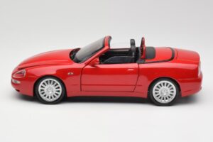 Maserati GT Spyder Červený Bburago 1:18 34097 Kov – obrázok 4 z 8