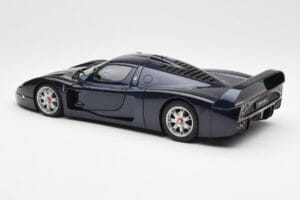 Maserati MC12 Road Car Modrý Metallic AUTOart 1:18 75802 Kov – obrázok 7 z 8