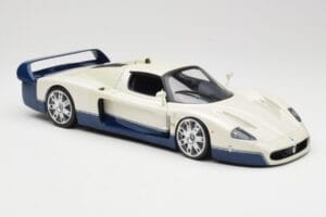 Maserati MC12 Biely Modrý Hot Wheels 1:18 G7158 Kov – obrázok 6 z 8