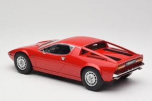 Maserati Merak Červený Minichamps 1:18 107123761 Živica – obrázok 5 z 6