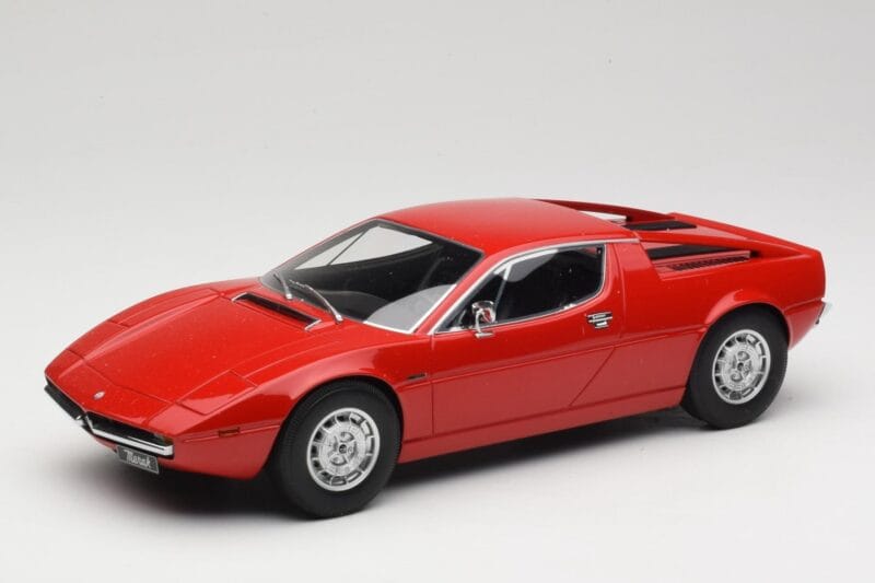 Maserati Merak Červený Minichamps 1:18 107123761 Živica