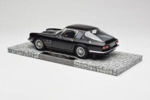 Maserati Mistral Čierny Minichamps 1:18 107123421 Živica – obrázok 5 z 6