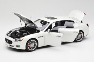 Maserati Quattroporte VI GTS Alpine Biely AUTOart 1:18 75808 Kov – obrázok 2 z 8