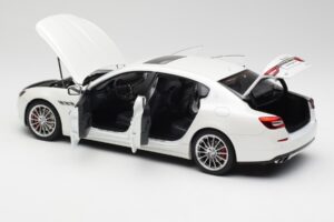 Maserati Quattroporte VI GTS Alpine Biely AUTOart 1:18 75808 Kov – obrázok 5 z 8