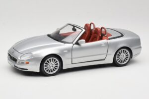 Maserati Spyder Strieborný Maisto 1:18 31667 Kov