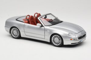 Maserati Spyder Strieborný Maisto 1:18 31667 Kov – obrázok 6 z 8