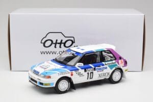 Mazda 323 GTX #10 T. Makinen / S. Harjanne 1000 Lakes Rally 1991 Otto 1:18 OT1099 Živica – obrázok 6 z 6
