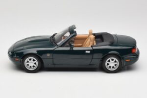 Mazda MX-5 NA Emerald Green Gate 1:18 01017 Kov – obrázok 4 z 8