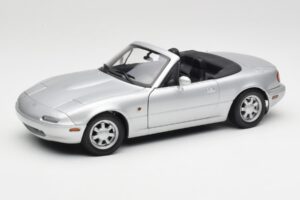 Mazda MX-5 Miata NA Highlight Strieborný Gate 1:18 1015 Kov