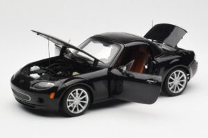 Mazda MX-5 NC Roadster Retractable Hardtop US Spec Čierny AUTOart 1:18 75971 Kov – obrázok 4 z 10